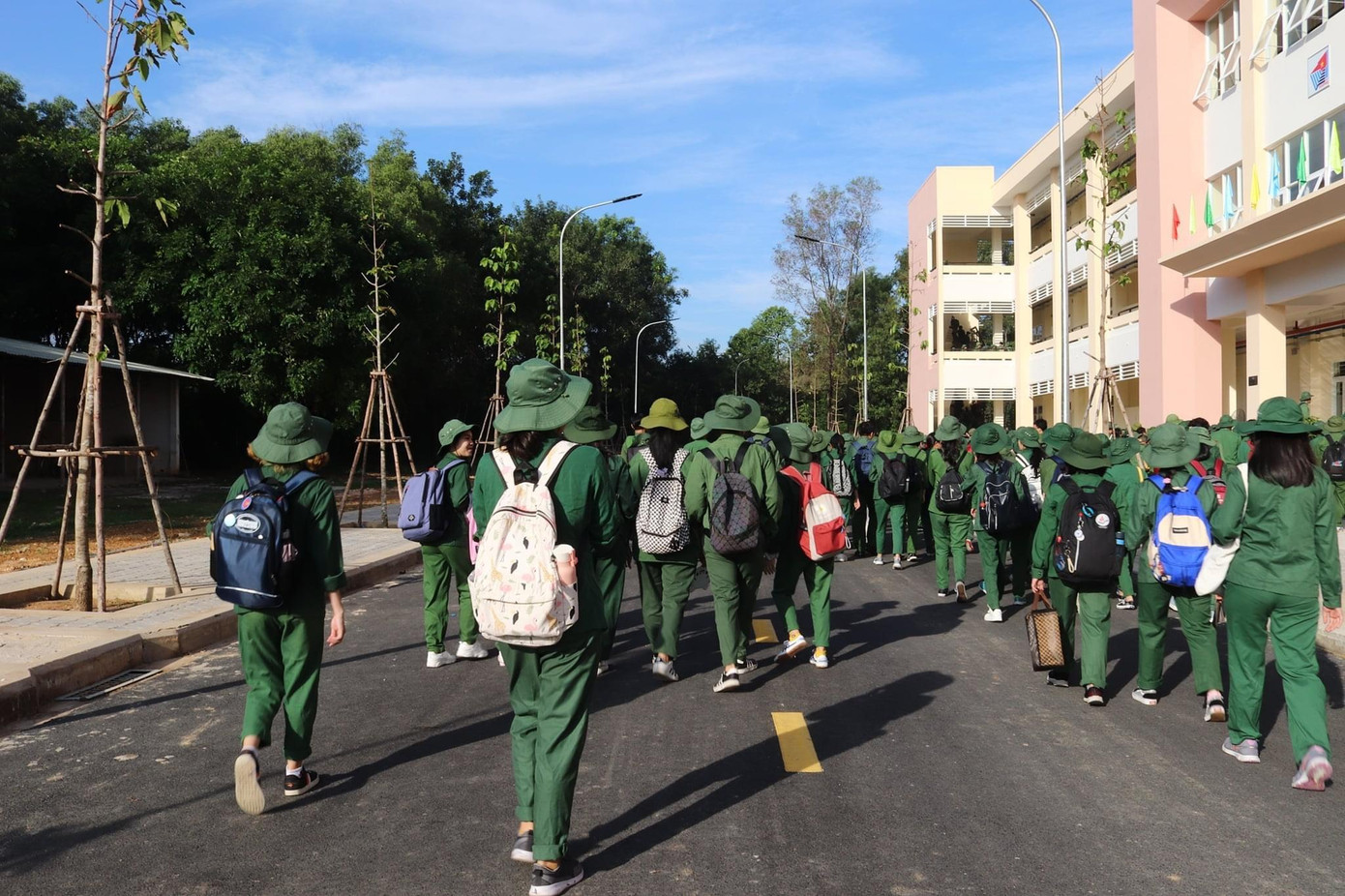 Hành lý gọn nhẹ được nhiều teen "bấm like" trong quá trình chuẩn bị cho học kỳ quân sự. Nguồn ảnh: Quân sự - Mùa ta đã yêu. Hành lý gọn nhẹ được nhiều teen "bấm like" trong quá trình chuẩn bị cho học kỳ quân sự. Nguồn ảnh: Quân sự - Mùa ta đã yêu.