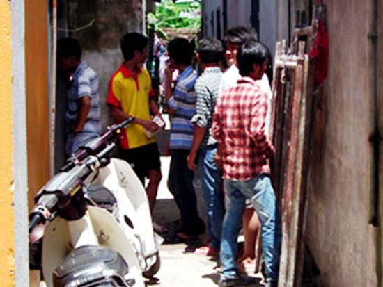 Hàng xóm bằng hoàng trước cái chết của cô gái trẻ