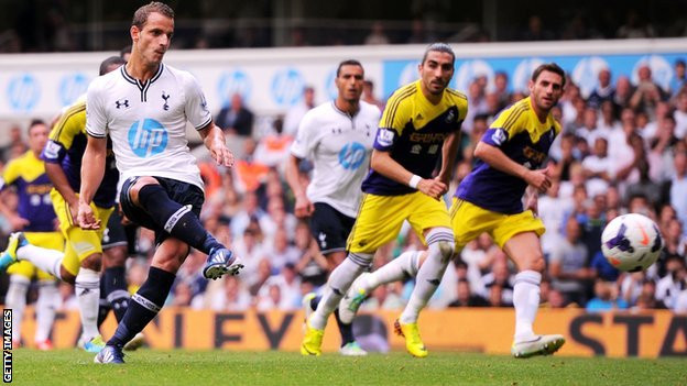 Soldado đang hòa nhập nhanh với Tottenham