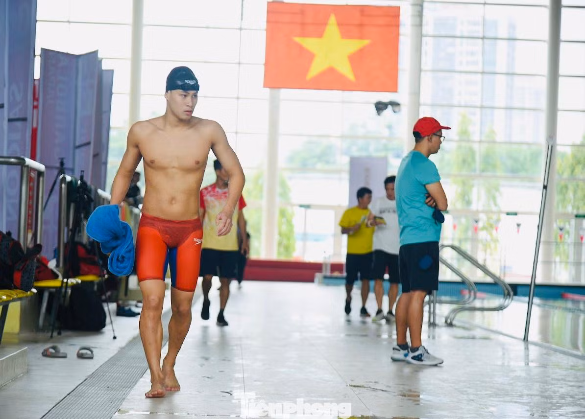 Tại SEA Games 31, môn bơi sẽ diễn ra từ ngày 14 đến 19/5. Đội tuyển bơi Việt Nam tham dự đại hội với 40 thành viên, trong đó có 31 vận động viên.