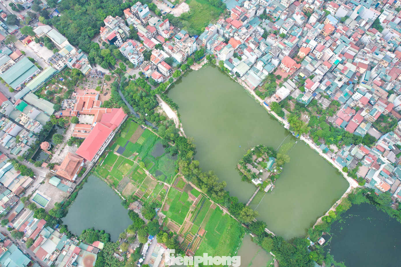 Theo đó, diện tích khoảng 9.954,277 m2 khu vực hồ nước này sẽ bị thu hồi một phần, san lấp xây dựng dự án.