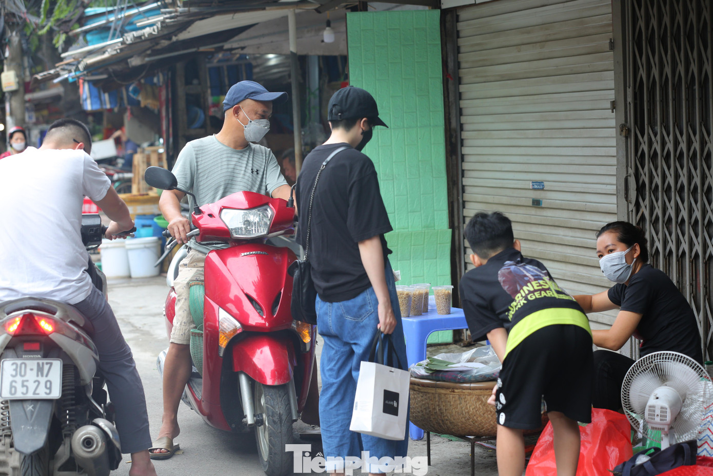 Tết Đoan Ngọ (Tết giết sâu bọ) diễn ra vào ngày 5/5 Âm lịch. Theo quan niệm dân gian, Tết Đoan Ngọ chỉ diễn ra trong một ngày, được tiến hành trong giờ Ngọ, từ 11 giờ tới 13 giờ.