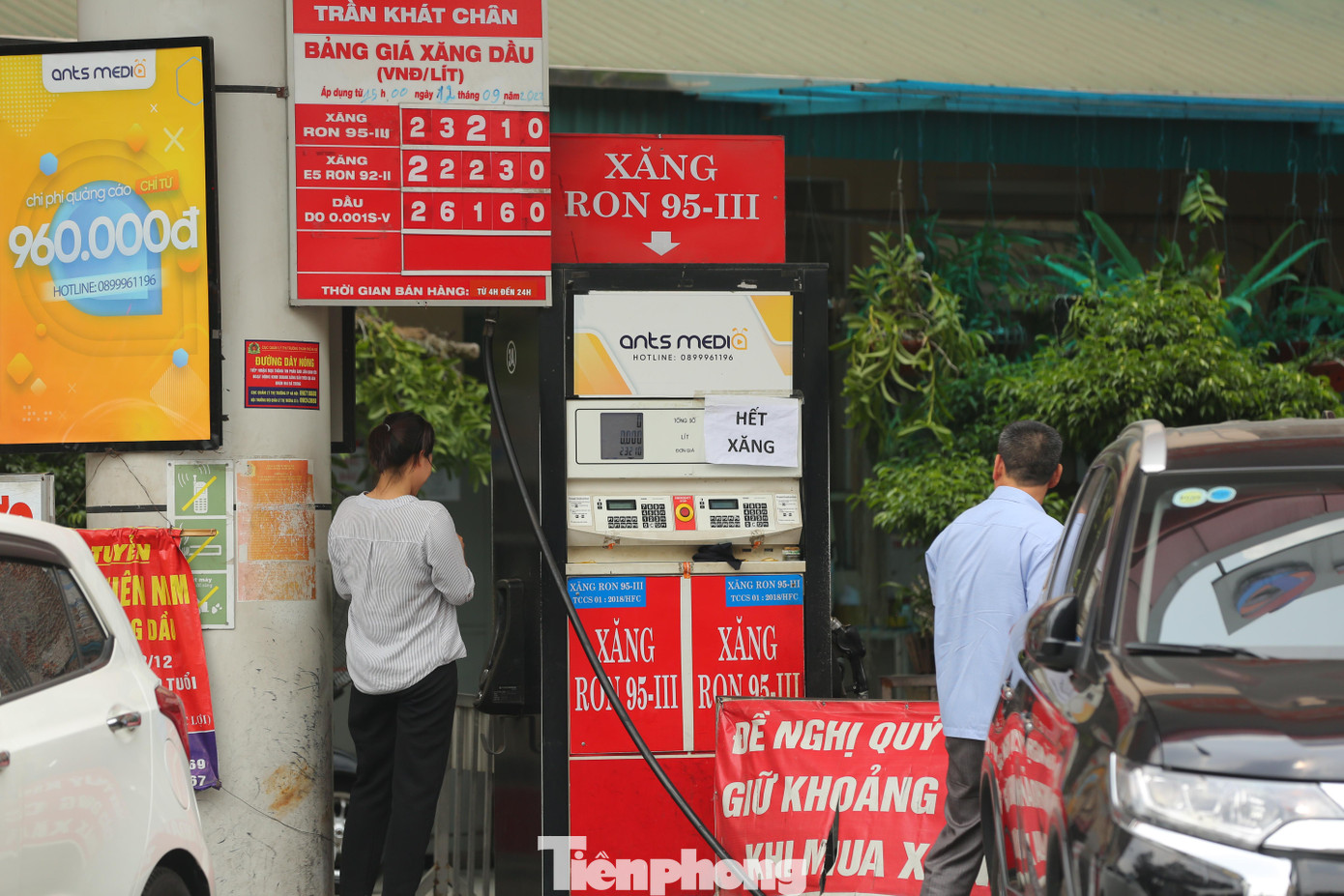 Thậm chí lấy lý do sửa chữa, hết hàng ra sao để cơ quan chức năng không xử phạt là chủ đề được bàn tán sôi nổi ở một số diễn đàn về xăng dầu.