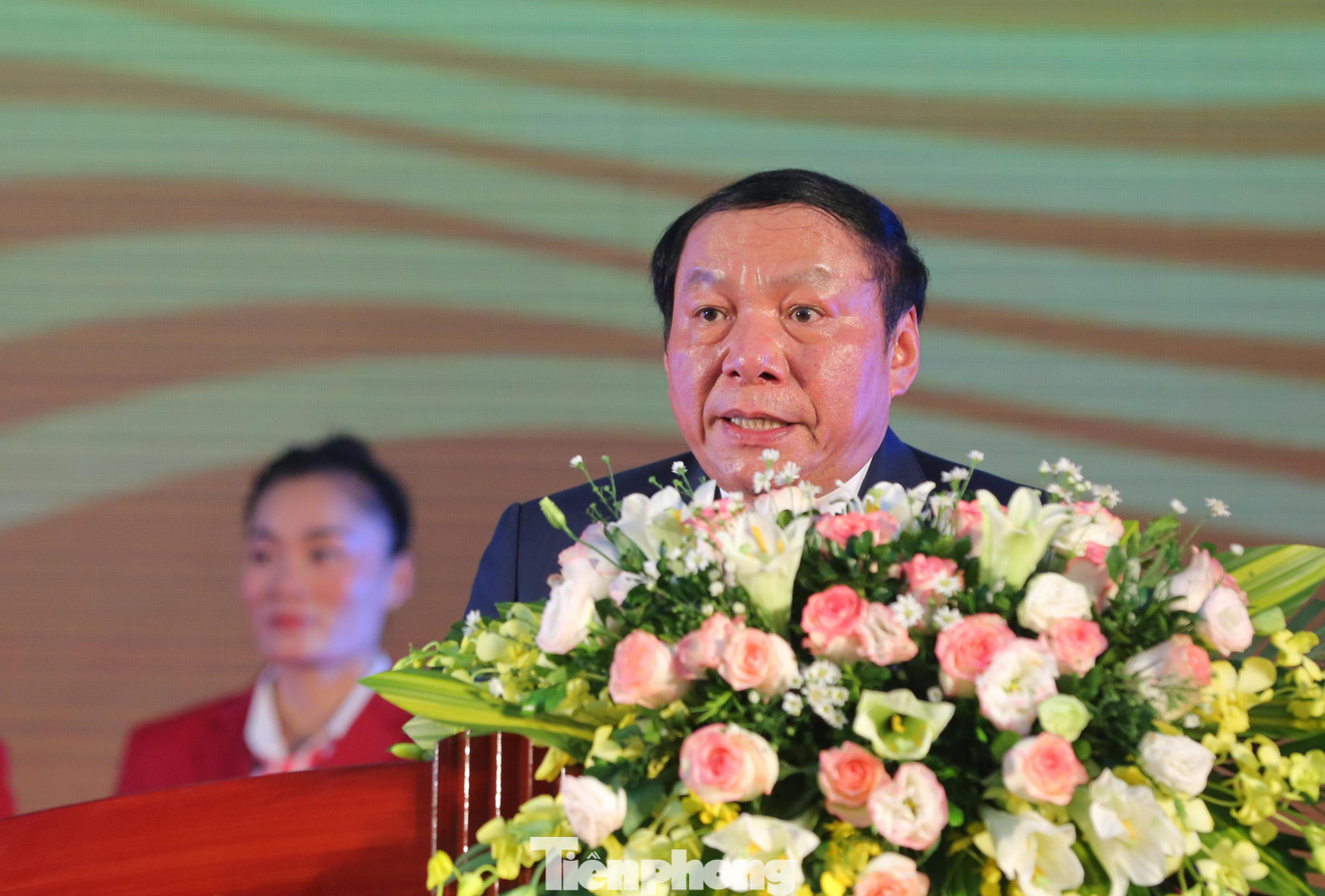 Tiếp thu ý kiến và nhận nhiệm vụ chỉ đạo từ Phó Thủ tướng Phạm Bình Minh, Bộ trưởng Bộ Văn hóa, Thể thao và Du lịch, Chủ tịch Ủy ban Olympic Việt Nam, Trưởng Ban tổ chức SEA Games 31, Nguyễn Văn Hùng khẳng định: “Đoàn TTVN xin nhận trách nhiệm mà Đảng, Nhà nước và nhân dân giao phó, tiếp tục rèn luyện ý chí thi đấu hết mình, quyết tâm giành thành tích cao nhất. Chúng tôi ý thức đầy đủ rằng, SEA Games 31 không chỉ là nơi tổ chức các môn thể thao mà còn là nơi hội tụ, gặp gỡ, giao lưu văn hóa giữa các quốc gia trong khu vực”.