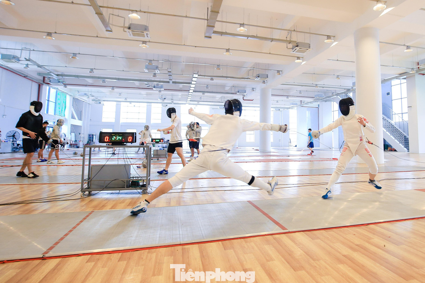 Tại kỳ Đại hội SEA Games 31 được tổ chức trên chính sân nhà, đội tuyển đấu kiếm Việt Nam sẽ có 24 vận động viên tham gia thi đấu ở 12 nội dung, trong đó 6 nội dung thi đấu cá nhân và 6 nội dung đồng đội