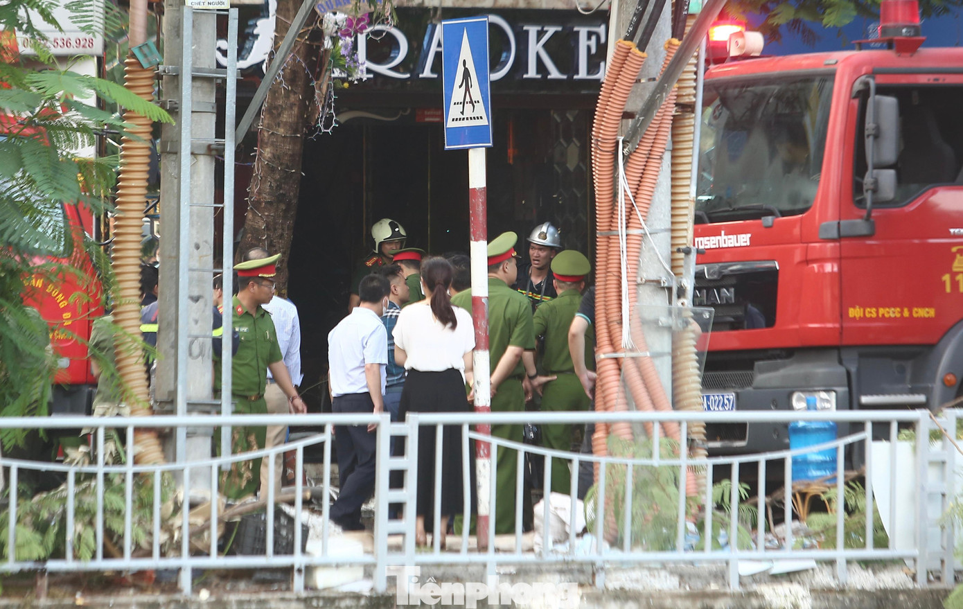 Tới thời điểm 15h, đám cháy về cơ bản đã được kiểm soát.