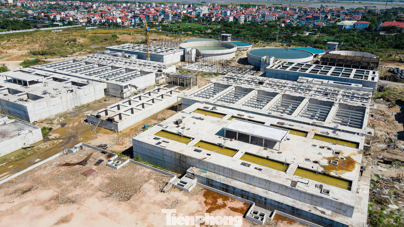Dự án được đầu tư với số vốn gần 3.700 tỷ đồng, công suất thiết kế giai đoạn một là 300.000 m3/ngày đêm.