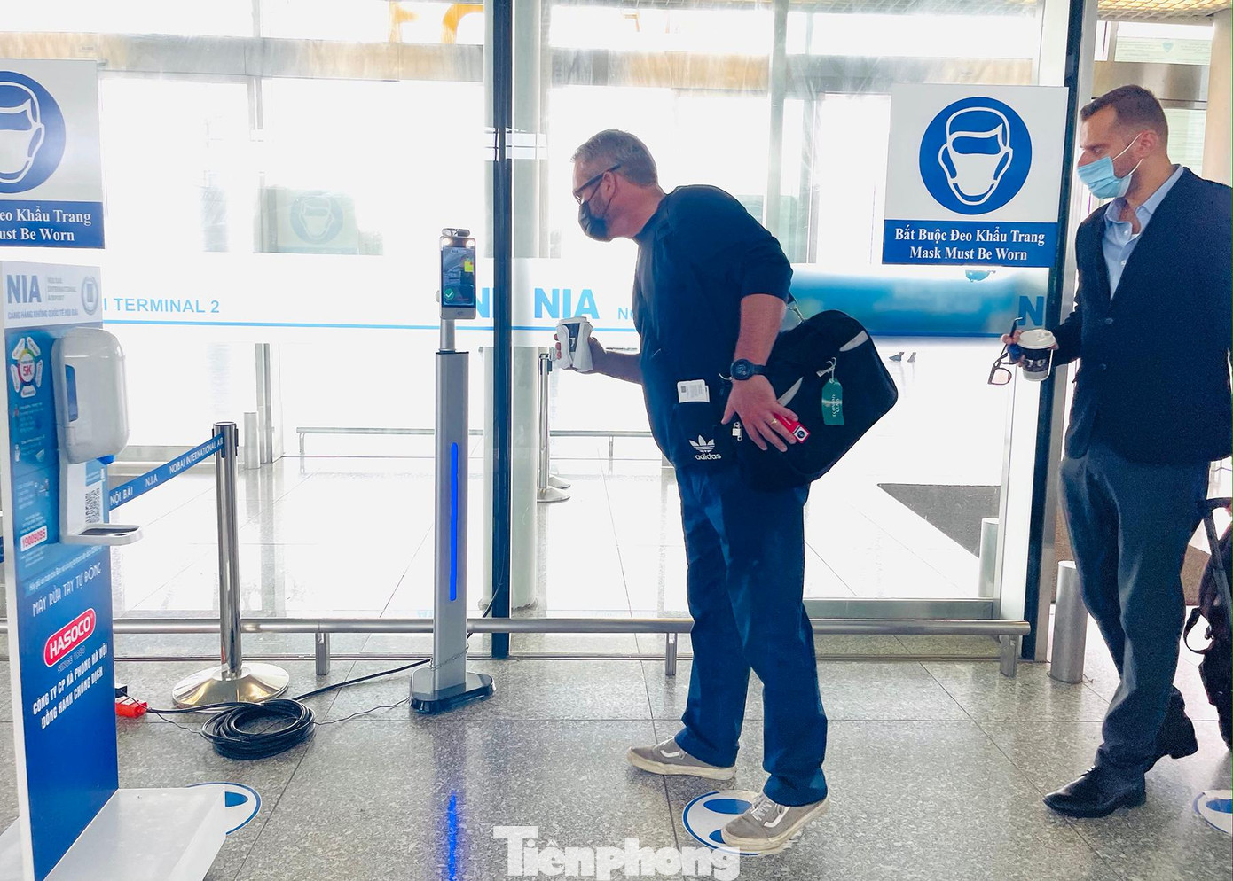 Hành khách vẫn phải tuân thủ theo quy định phòng, chống dịch của Việt Nam và nước bạn.