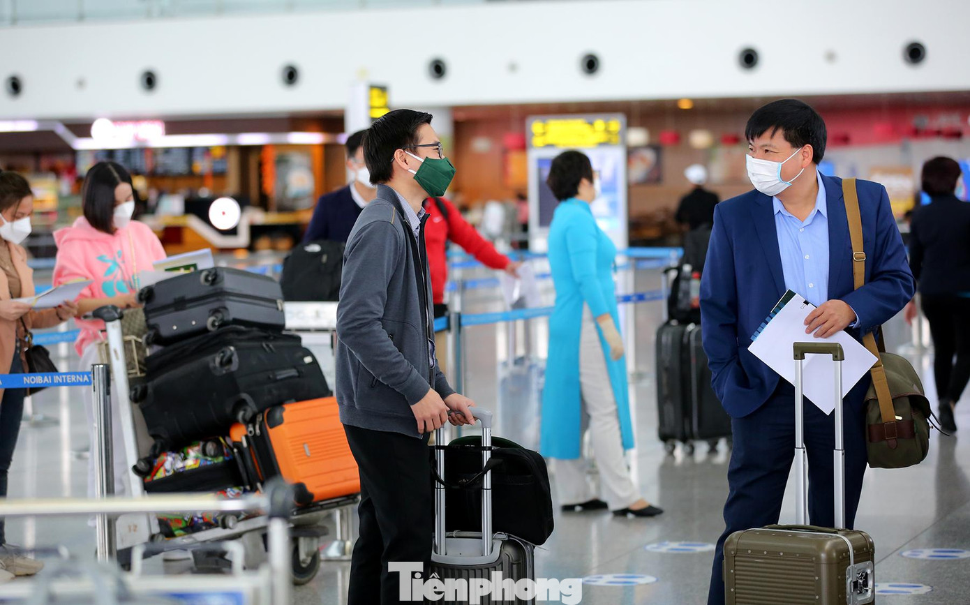 Cảng HKQT Nội Bài đã ban hành phương án khai thác và luôn sẵn sàng phục vụ khi các hãng hàng không tăng chuyến.