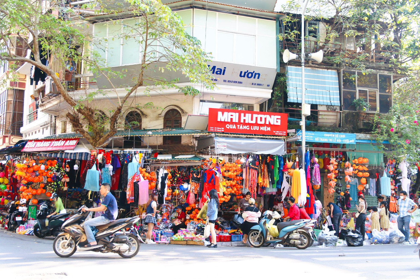 Ngày hội hóa trang Halloween diễn ra vào ngày 31/10 hàng năm, đã du nhập vào Việt Nam trong những năm gần đây và được giới trẻ nồng nhiệt đón nhận.