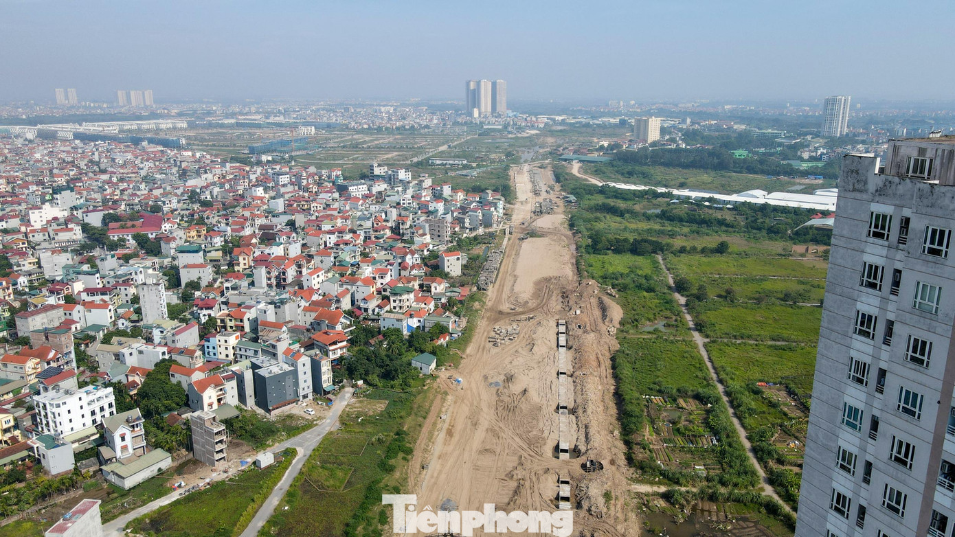 Đơn vị đang phối hợp cùng chính quyền địa phương để tháo gỡ những vướng mắc, sớm bàn giao mặt bằng thi công, đại diện BQL dự án cho biết.