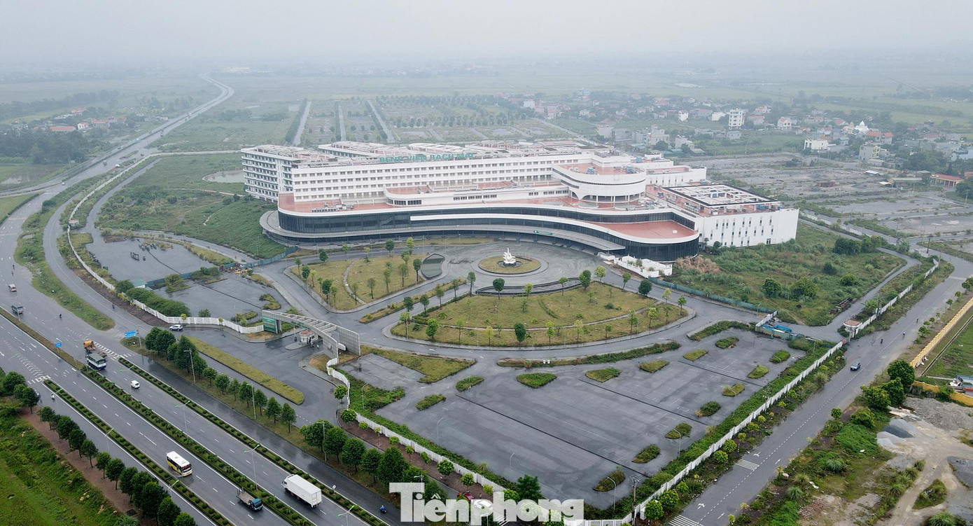 Cuối năm 2014, cơ sở 2 của Bệnh viện Bạch Mai và Việt Đức tại TP Phủ Lý (Hà Nam) được khởi công.