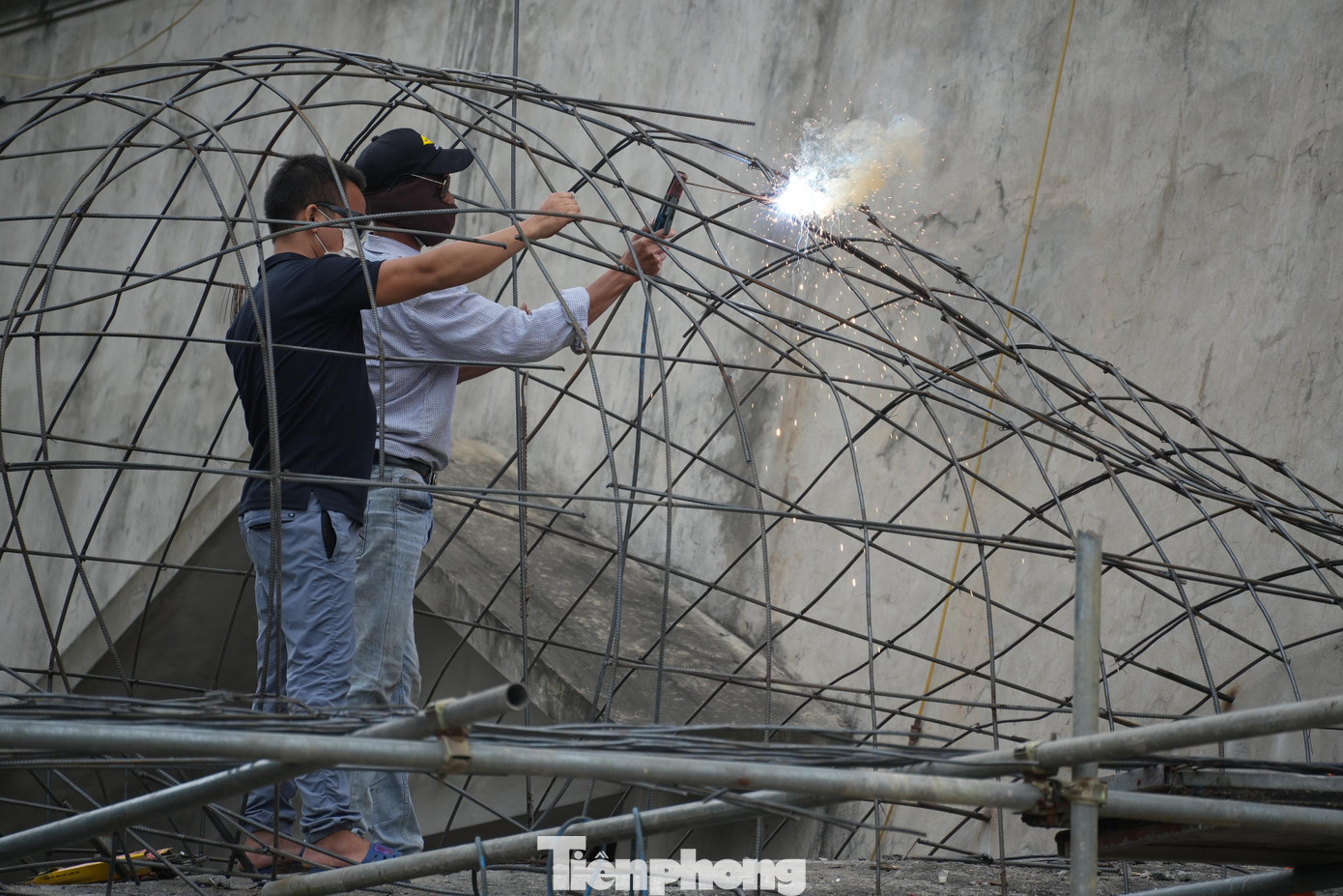 Hiện tại đơn vị thi công đang khẩn trương hoàn thiện phần đế tượng Phật và xây dựng tầng trệt là Lục đạo luân hồi theo thuyết Luân hồi tái sinh của Phật giáo.