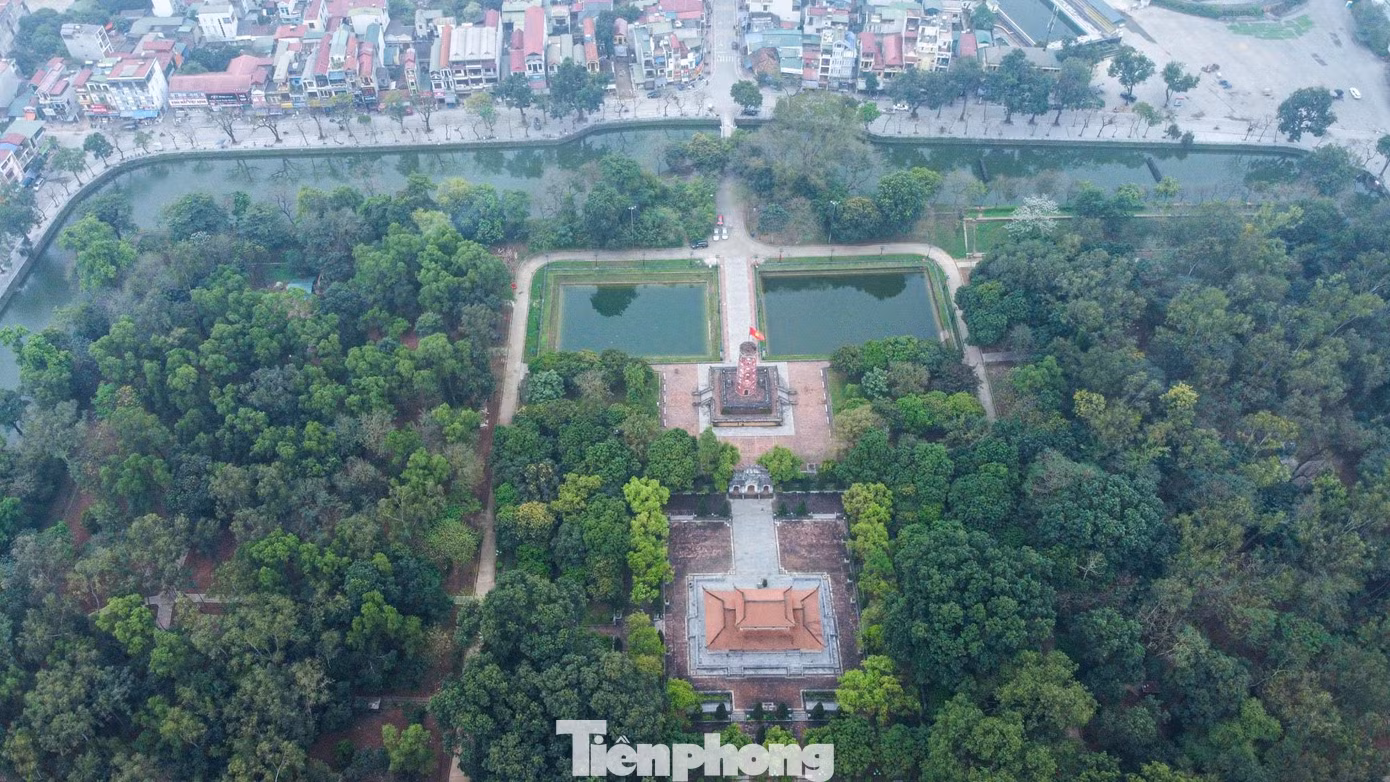 Đại diện UBND thị xã Sơn Tây cho biết, địa phương đang khẩn trương hoàn thành công tác chuẩn bị để triển khai tuyến phố đi bộ xung quanh hào Thành cổ Sơn Tây.