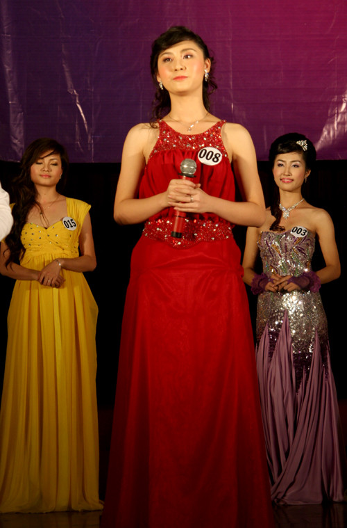 Nếu trở thành nữ sinh thanh lịch khoa luật 2010, Phương Giang sẽ có