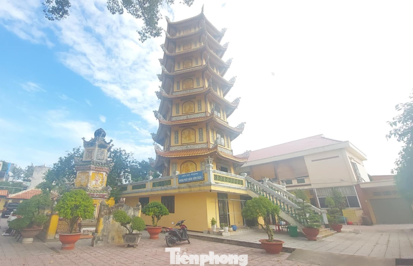 Chùa Hội Khánh, nơi cụ Phó bảng Nguyễn Sinh Sắc hoạt động truyền bá tư tưởng yêu nước, bốc thuốc chữa bệnh cho người dân