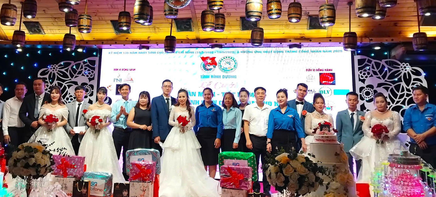 Lễ cưới cho 5 cặp đôi là thanh niên công nhân