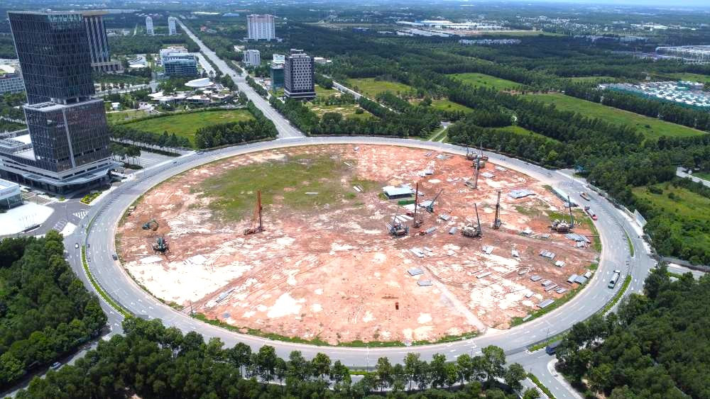 Vị trí nhà ga trung tâm tại TP Thủ Dầu Một, đây cũng là nơi thực hiện dự án Trung tâm thương mại quy mô lớn. Vị trí nhà ga trung tâm tại TP Thủ Dầu Một, đây cũng là nơi thực hiện dự án Trung tâm thương mại quy mô lớn.