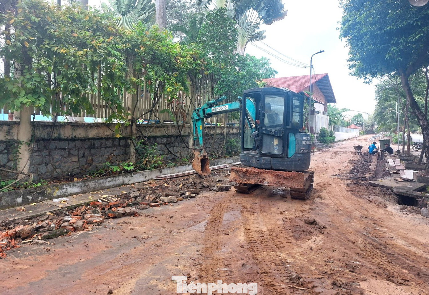 Ban Quản lý dự án TP.Thủ Dầu Một là đơn vị được giao chủ đầu tư dự án cải tạo, nâng cấp công viên. Kế hoạch cải tạo công viên từ năm 2023 song đến nay mới bắt đầu thực hiện.