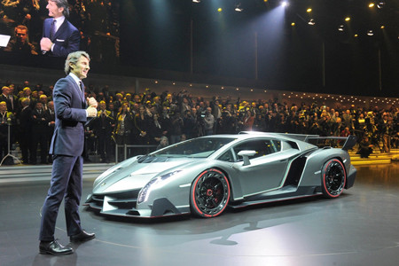Lamborghini Veneno lần đầu ra mắt công chúng tại triển lãm Geneva 2013