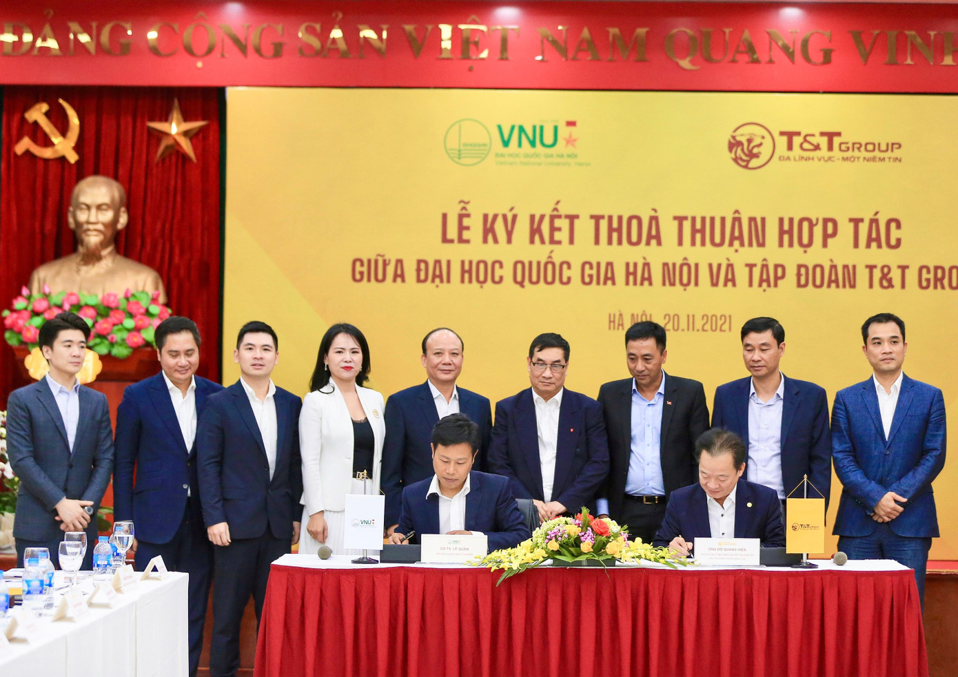 Tập đoàn T&T Group và ĐHQGHN ký kết thỏa thuận hợp tác chiến lược và toàn diện Tập đoàn T&T Group và ĐHQGHN ký kết thỏa thuận hợp tác chiến lược và toàn diện