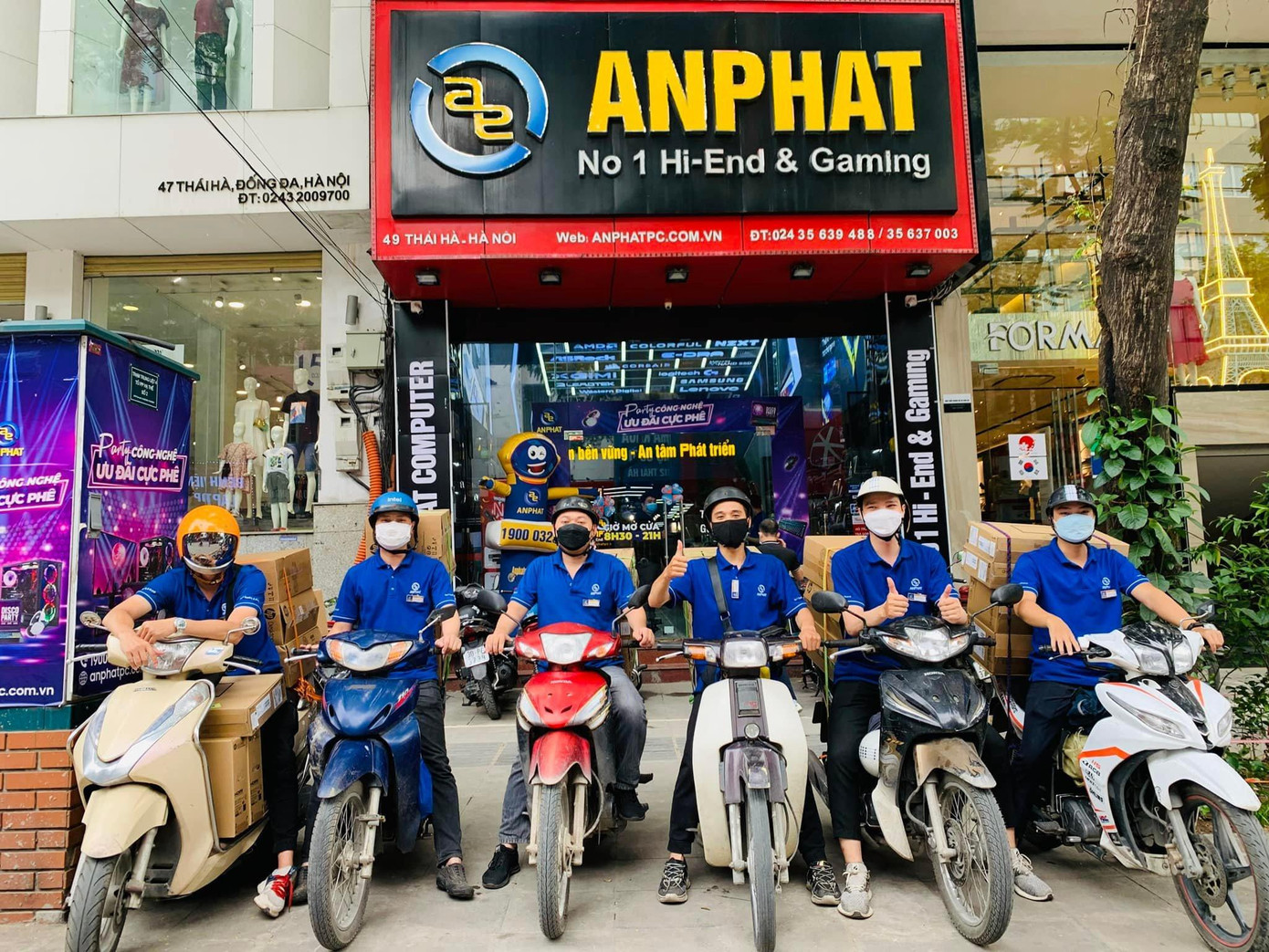 Vị trí đắc địa, tọa lạc ở con phố sầm uất