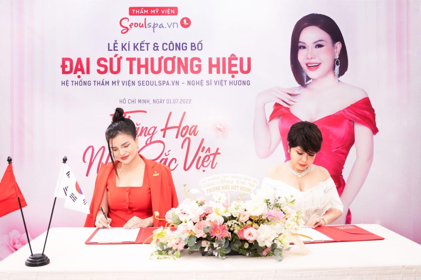 Nghệ sĩ Việt Hương chính thức làm đại sứ thương hiệu Thẩm mỹ viện SeoulSpa.Vn