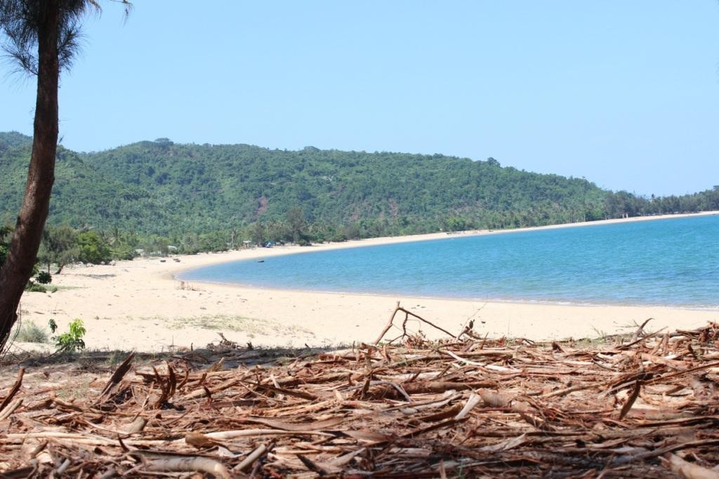 Biển Làng Vân (Nguồn: Internet)