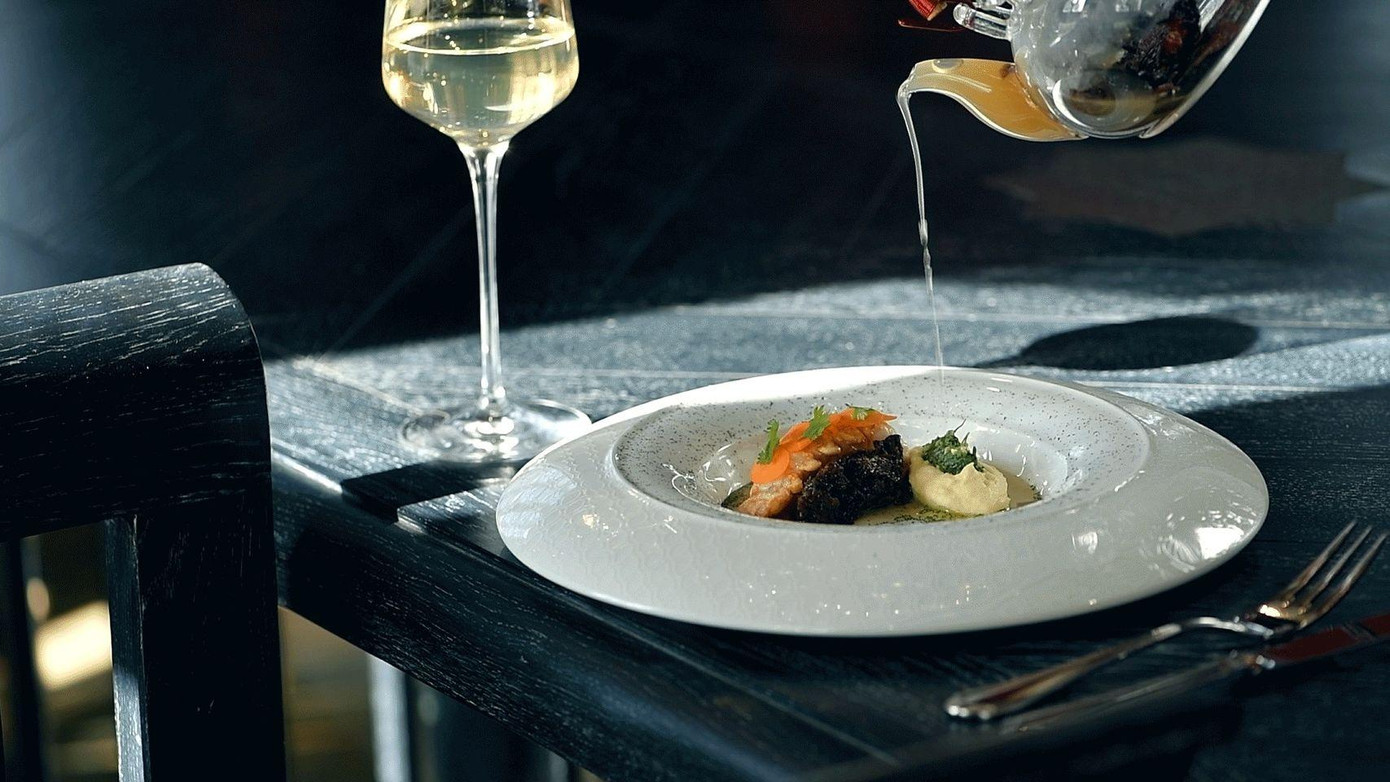 Dịch vụ chuẩn 5 sao tại hệ thống khách sạn Marriott toàn cầu. Ảnh: JW Marriott Emerald Bay