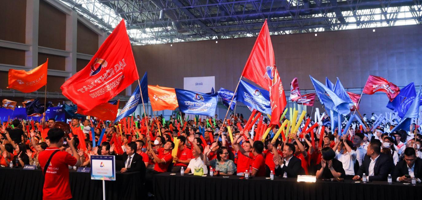 Không khí sôi động tại buổi lễ kickoff “SuperNova - Bừng cháy nhiệt huyết”