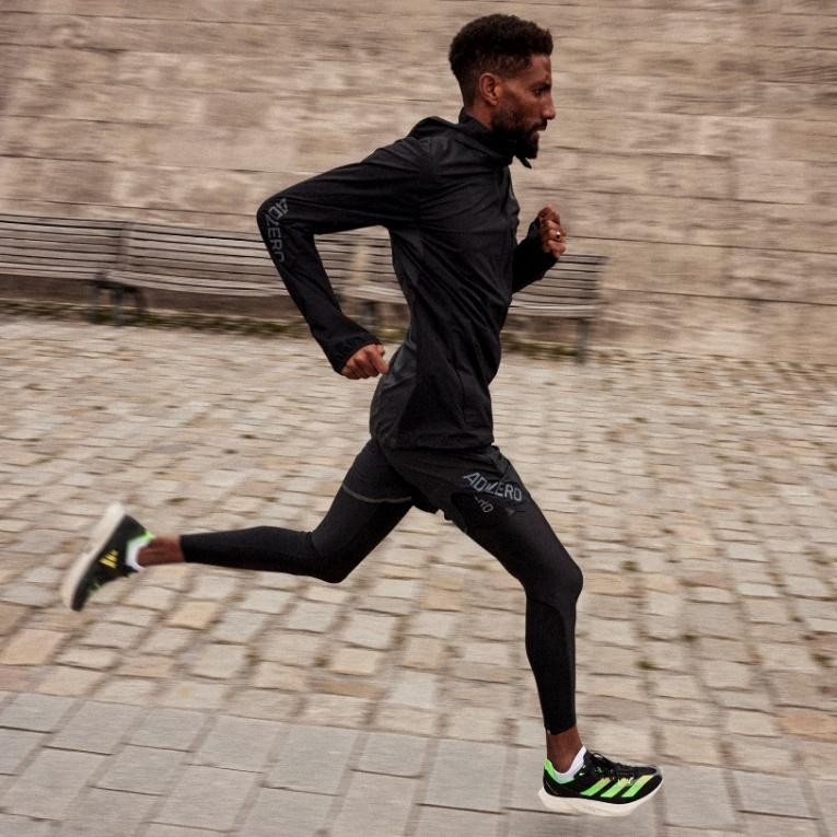 Adizero Adios Pro 3 sẽ đồng hành cùng VĐV người Đức Amanal Petros chinh phục những kỷ lục mới Adizero Adios Pro 3 sẽ đồng hành cùng VĐV người Đức Amanal Petros chinh phục những kỷ lục mới