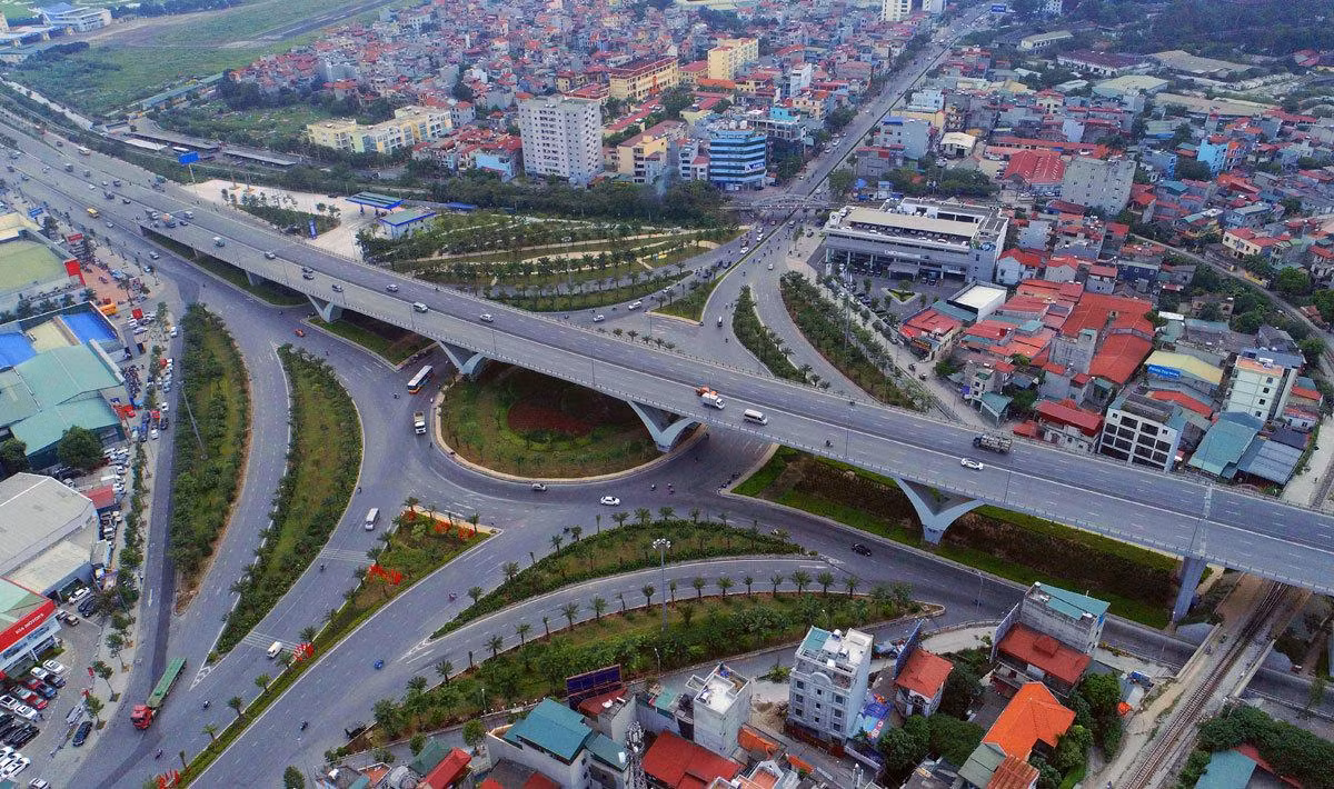 Quận Long Biên có lợi thế về hạ tầng đồng bộ và là trục giao thông quan trọng cửa ngõ kết nối với các quận Trung tâm Hà Nội. Quận Long Biên có lợi thế về hạ tầng đồng bộ và là trục giao thông quan trọng cửa ngõ kết nối với các quận Trung tâm Hà Nội.