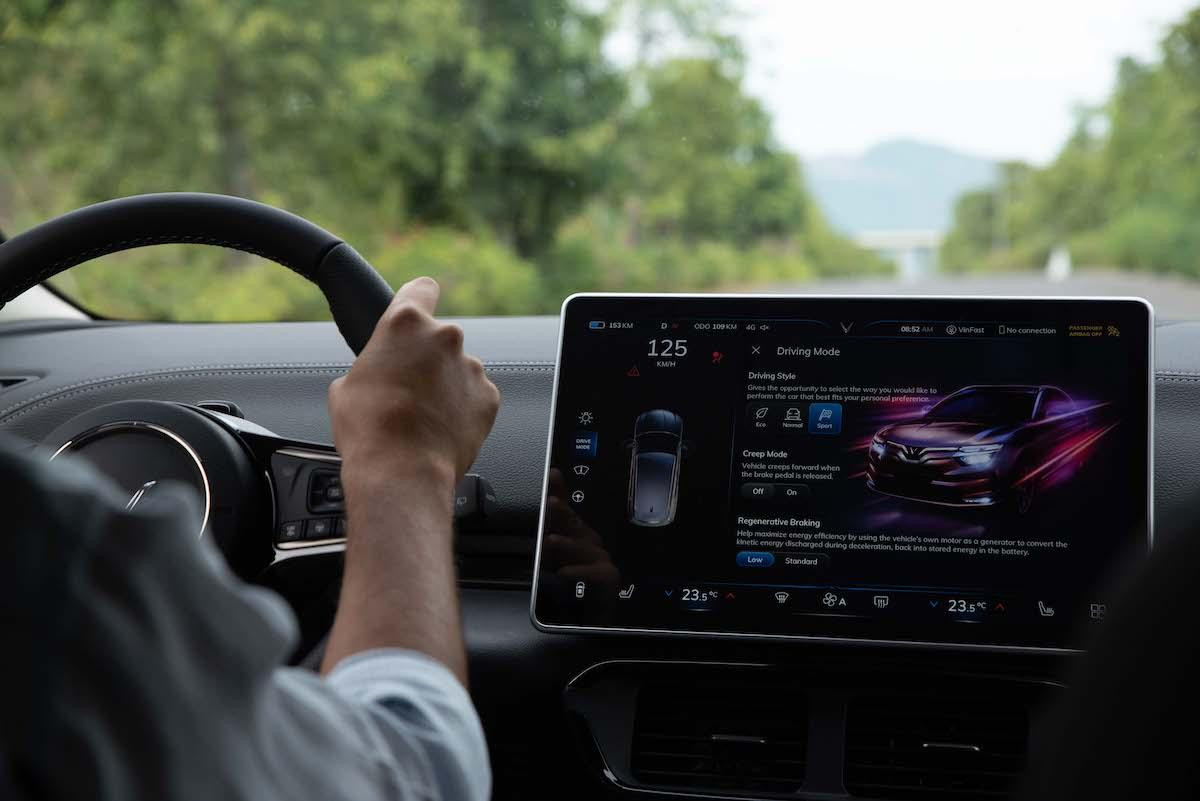 Mẫu xe điện của Việt Nam được các chuyên gia xe châu Âu đánh giá cao.