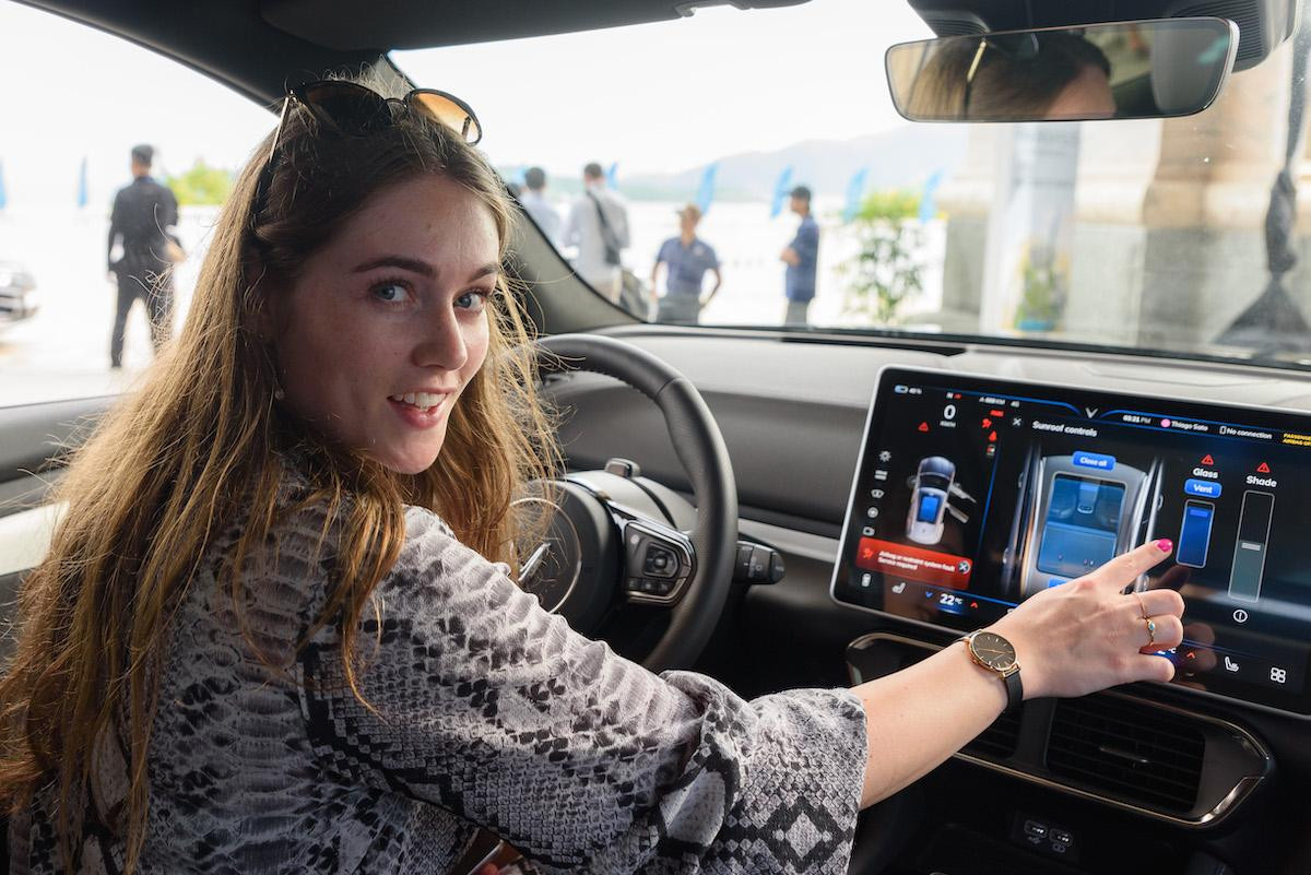 Sự thoải mái trong khoang lái, cảm giác sang trọng từ những chi tiết nhỏ nhất là điều VF 8 gây ấn tượng với người dùng thế giới.