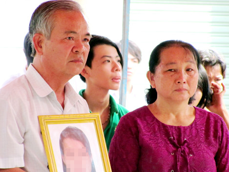 Cha mẹ người bị hại tại tòa