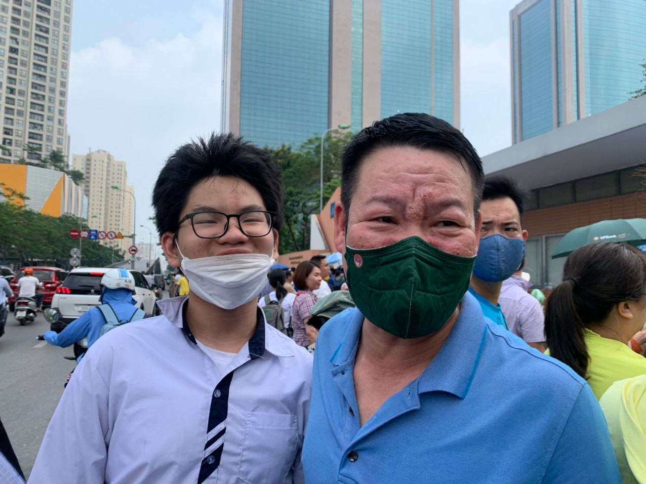 "Đề Toán hôm nay không đạt 9 điểm trở lên hơi phí" "Đề Toán hôm nay không đạt 9 điểm trở lên hơi phí"