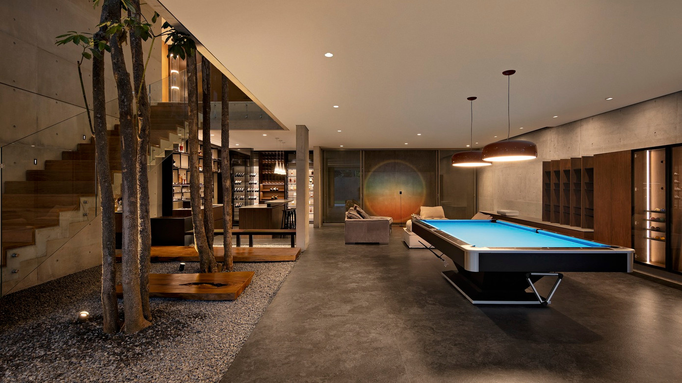 Với những giá trị độc đáo và vượt trội, ngôi nhà là công trình điển hình về sự hoà quyện giữa kiến trúc và thiên nhiên. Dự án đã khẳng định vị thế tiên phong trong xu hướng thiết kế nhà ở hiện đại. Với những ai đang tìm kiếm một không gian sống gần gũi với thiên nhiên, ngôi nhà này chắc chắn sẽ là lựa chọn lý tưởng.