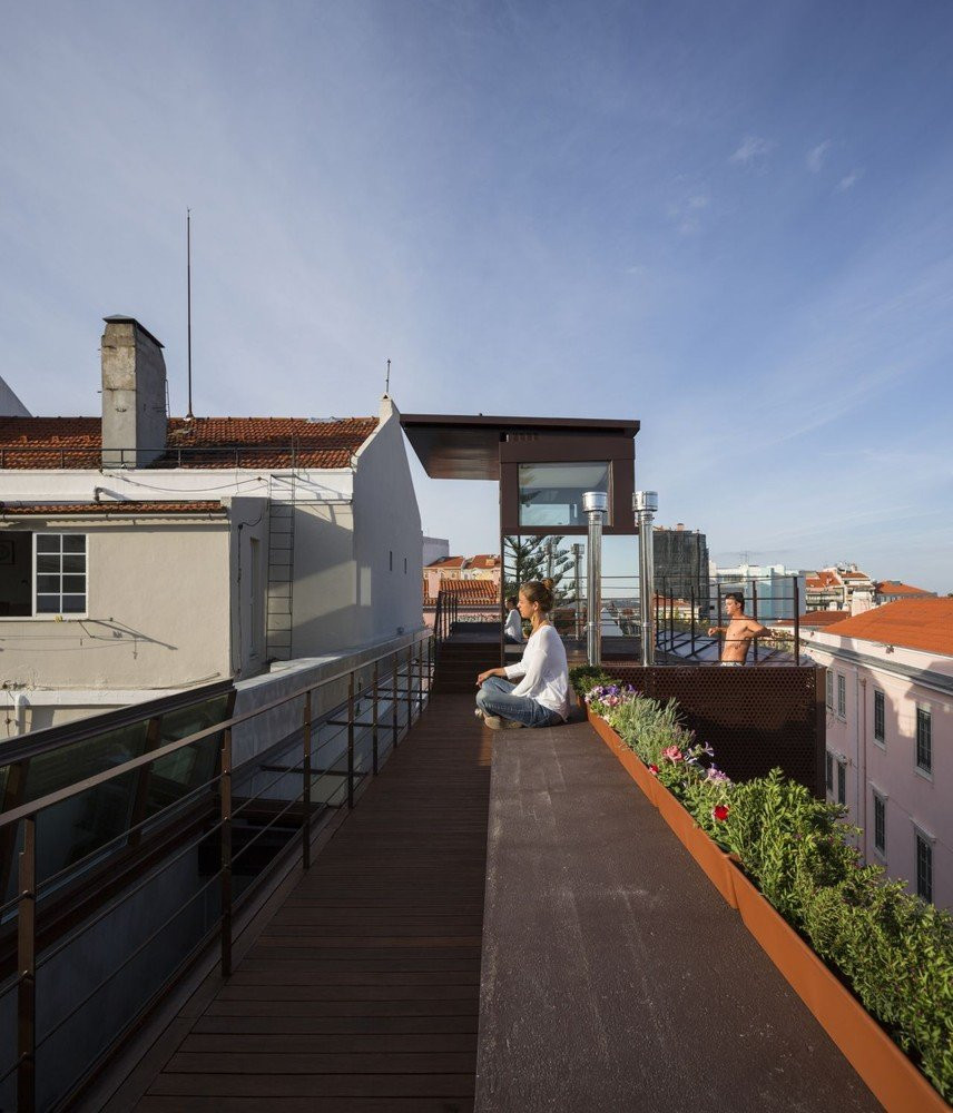 Ngôi nhà này thực sự là một “lá phổi xanh” thu nhỏ. Gói gọn tiêu chí của một môi trường sống lý tưởng và có mối quan hệ mật thiết với môi trường, ngôi nhà đóng vai trò như một điểm nhấn hồi sinh đô thị.