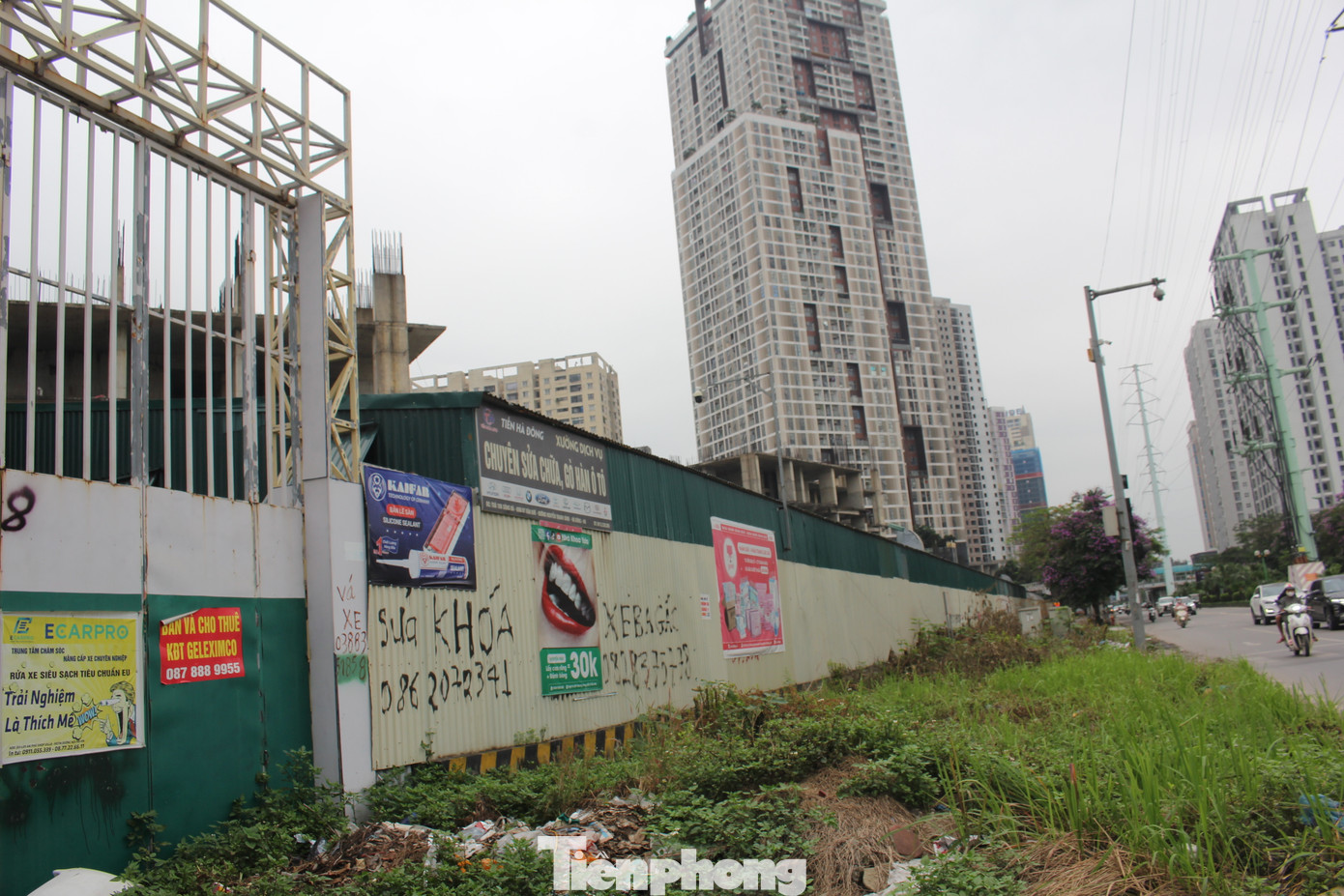 Theo các chuyên gia, việc hàng loạt dự án chung cư bỏ hoang, chậm tiến độ nghiêm trọng đây là sự lãng phí vô cùng lớn đối với xã hội. Dù đã có những dấu hiệu tích cực, nhưng giấc mơ an cư lạc nghiệp của biết bao gia đình sẽ còn phải kéo dài rất lâu nếu không có sự đột phá trong tương lai. Và hơn hết quyền lợi các khách hàng đã mua nhà tại những dự án bỏ hoang này đang bị ảnh hưởng vô cùng nghiêm trọng...