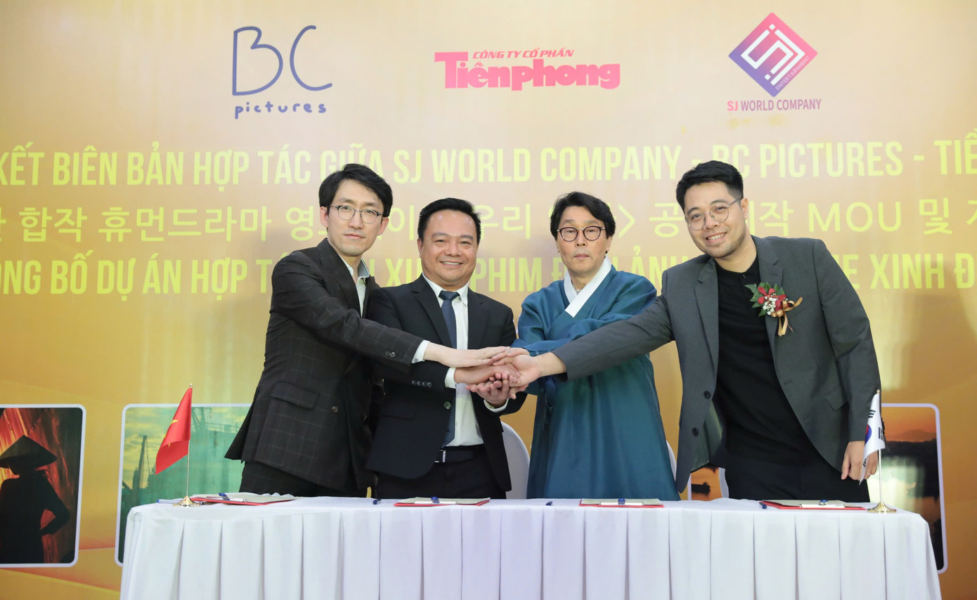 Lễ ký kết biên bản ghi nhớ hợp tác và công bố phim điện ảnh My beautiful mom - Người mẹ xinh đẹp của tôi. Lễ ký kết biên bản ghi nhớ hợp tác và công bố phim điện ảnh My beautiful mom - Người mẹ xinh đẹp của tôi.