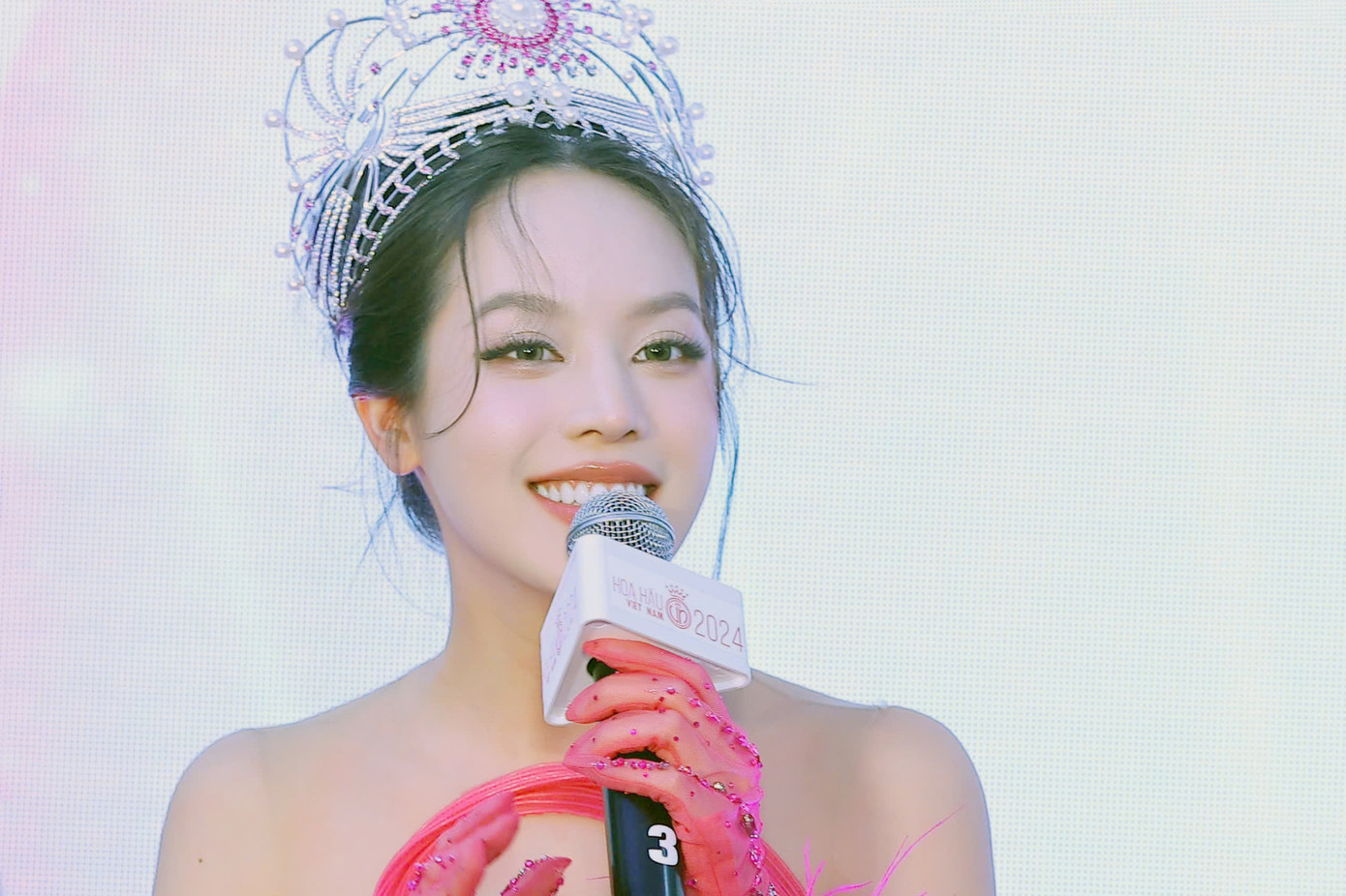 Hoa hậu Thanh Thủy cho biết danh hiệu Hoa hậu Quốc tế mà cô giành được giúp cho hai năm nhiệm kỳ trở nên ý nghĩa hơn. “Đây là thời điểm thích hợp để tôi kết thúc nhiệm kỳ và tìm ra tân hoa hậu. Tôi rất mãn nguyện về nhiệm kỳ của mình. Mong rằng cuộc thi năm nay thành công tốt đẹp”, cô nói.