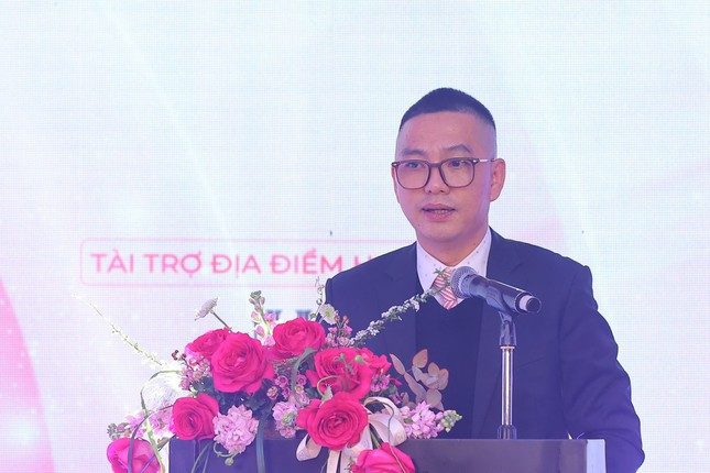 Ông Hoàng Thọ Ninh - Chủ tịch Hội đồng quản trị, kiêm Tổng giám đốc Hoàng Thành Media. Ông Hoàng Thọ Ninh - Chủ tịch Hội đồng quản trị, kiêm Tổng giám đốc Hoàng Thành Media.