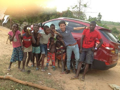 Nhiều lao động Việt Nam sang Angola làm việc trở nên giàu có. Nhiều lao động Việt Nam sang Angola làm việc trở nên giàu có