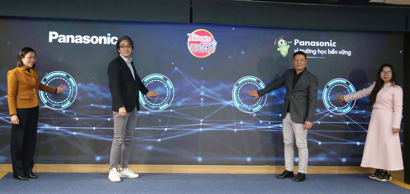 Ban Tổ chức thực hiện nghi thức phát động cuộc thi.