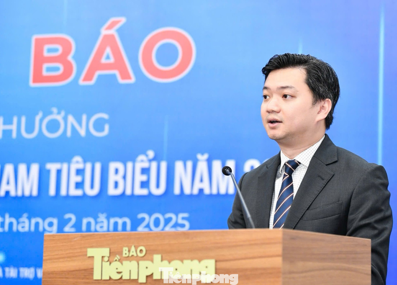 Anh Nguyễn Minh Triết - Bí thư T.Ư Đoàn, Chủ tịch T.Ư Hội SVVN, Phó Chủ tịch thường trực Hội đồng xét tặng Giải thưởng phát biểu tại họp báo. Ảnh: Trọng Tài