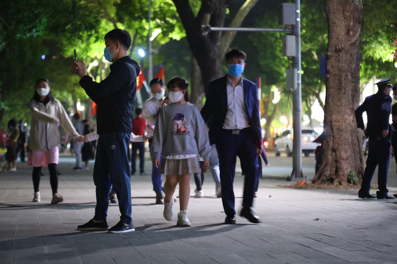 Cả nước chính thức bước sang năm mới Tân Sửu 2021 ảnh 101