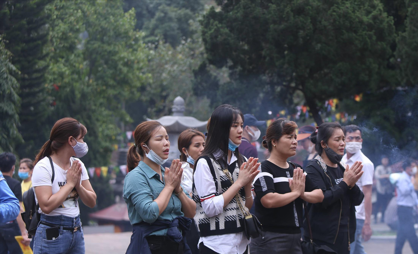 Chuyên gia văn hóa nhận định việc công khai, minh bạch tiền công đức không ảnh hưởng tới niềm tin tâm linh Ảnh: KỲ SƠN