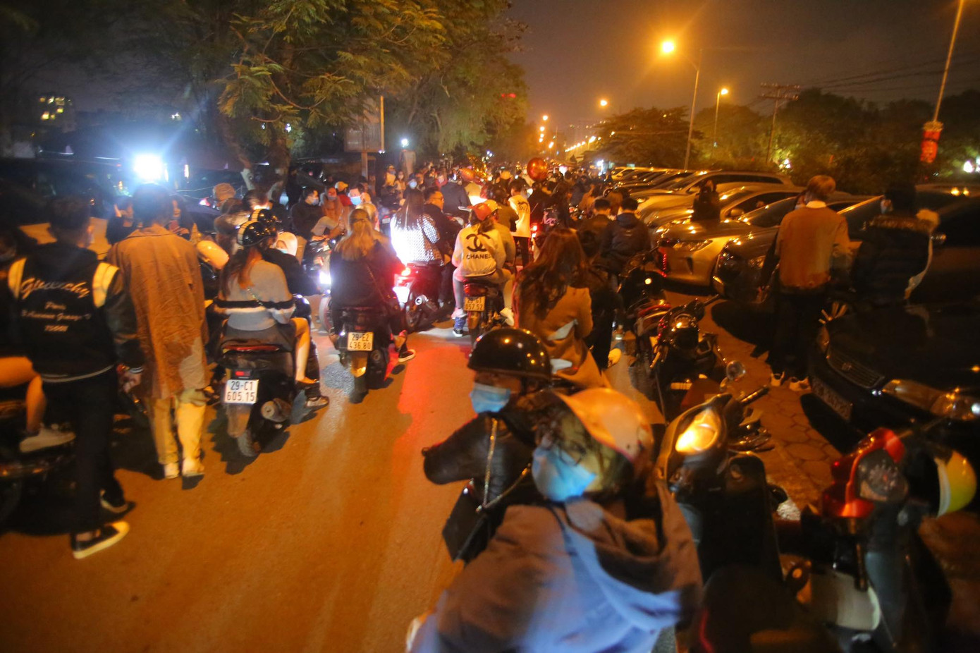 Cả nước chính thức bước sang năm mới Tân Sửu 2021 ảnh 14