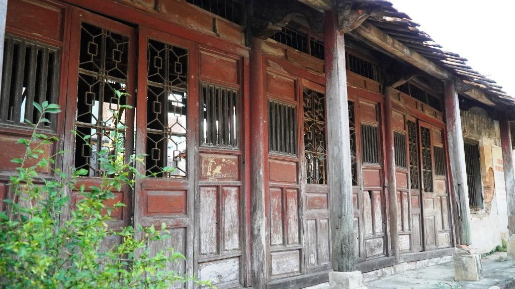 Châu Hương Viên sắp được "cứu nguy" từ kiểm tra, chỉ đạo trùng tu của Chủ tịch UBND tỉnh TT-Huế Phan Ngọc Thọ. Châu Hương Viên sắp được "cứu nguy" từ kiểm tra, chỉ đạo trùng tu của Chủ tịch UBND tỉnh TT-Huế Phan Ngọc Thọ.