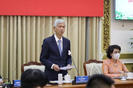 Phó Chủ tịch UBND TPHCM Võ Văn Hoan phát biểu chào mừng hội nghị. Ảnh: TTBC TPHCM